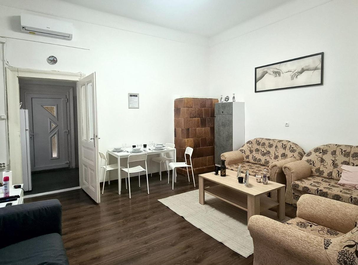 Downtown Akacfa Apartment Budapest Luaran gambar
